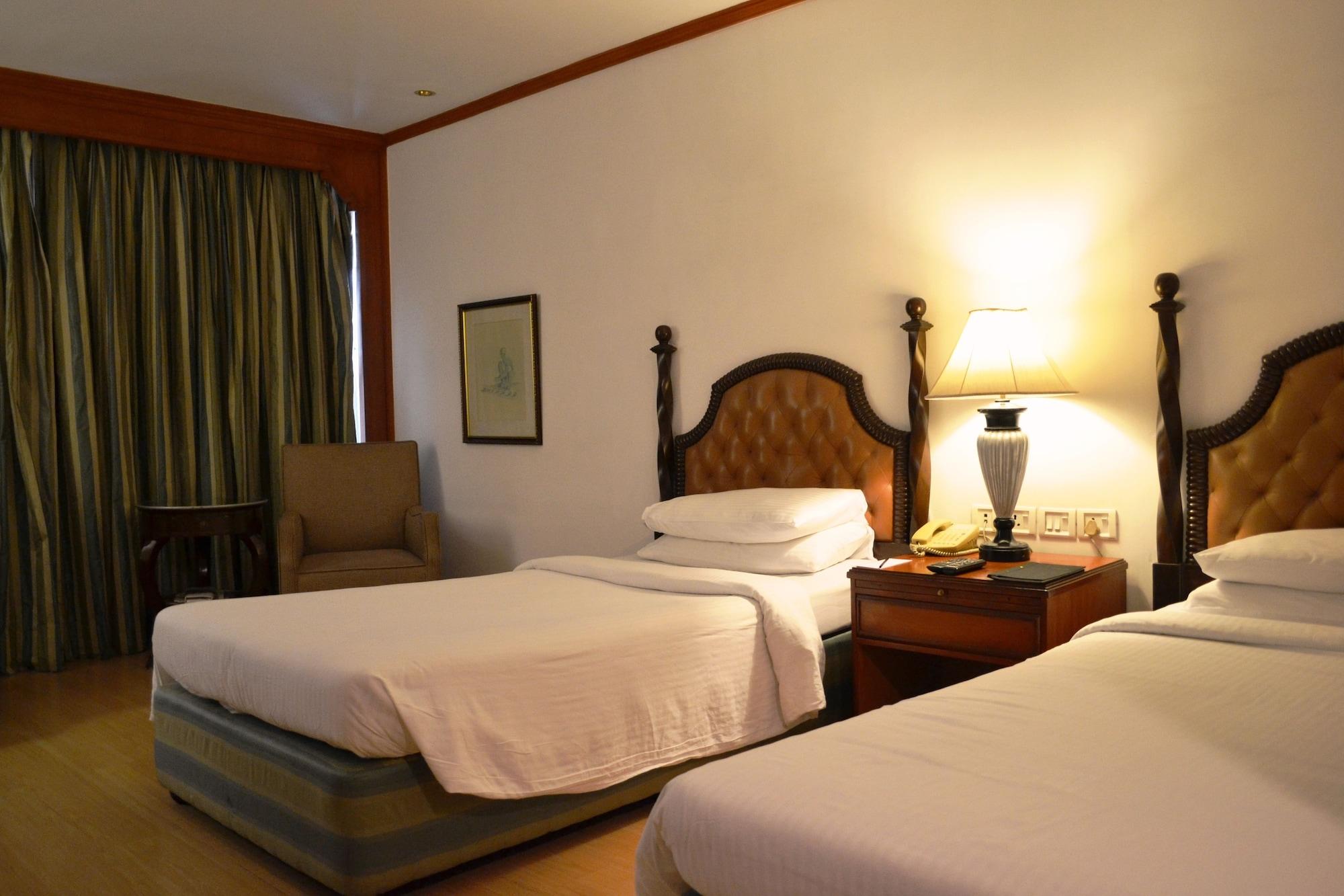 Taj Banjara Hotel Hyderabad Exterior foto A room at the hotel