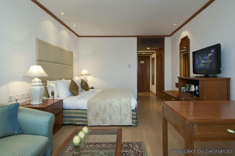 Taj Banjara Hotel Hyderabad Exterior foto A room at the Taj Bengal
